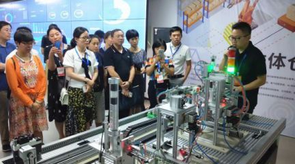 “千企百校”人才合作对接会院校一行参观天心天思